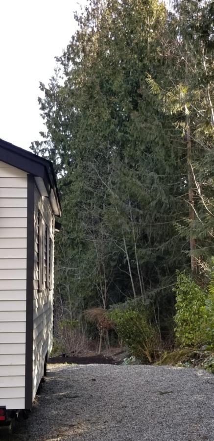 A Tiny Escape Villa Roberts Creek Exterior photo